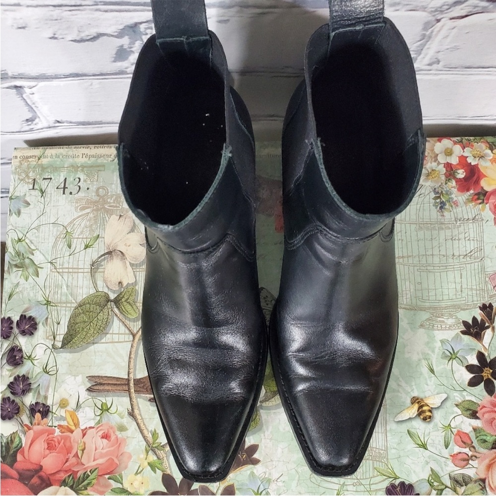 Everlane The Western Boot in Black - Picture 4 of 7